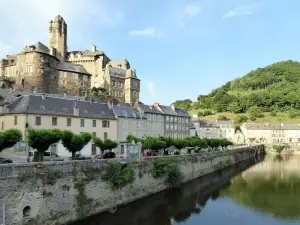 Estaing Castle