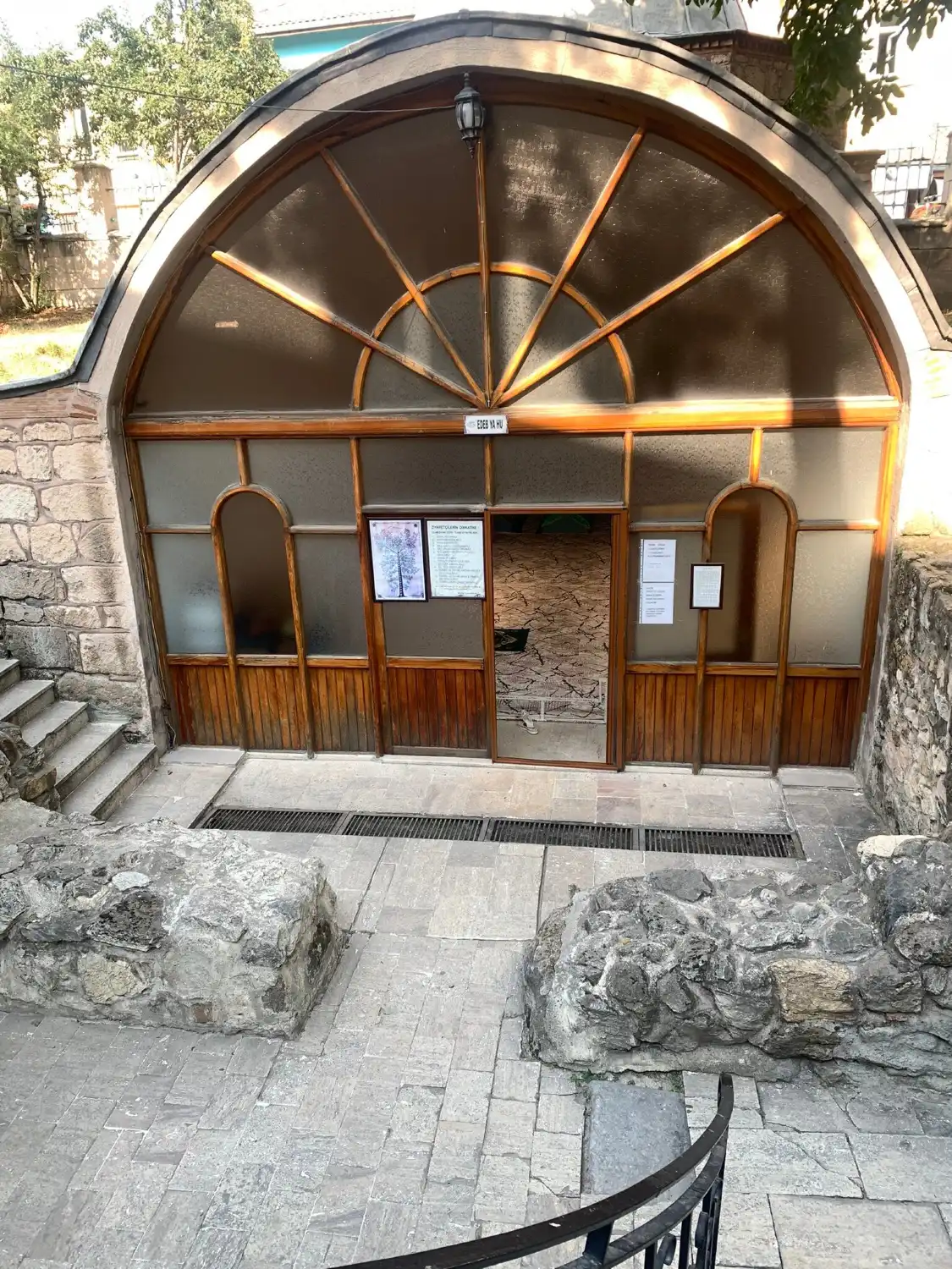 Hotels near Pasam Sultan Turbesi