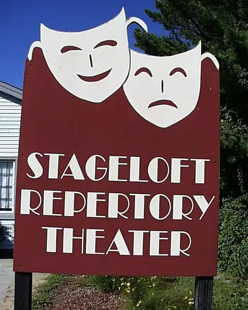 Hotels near Stageloft Repertory Theater