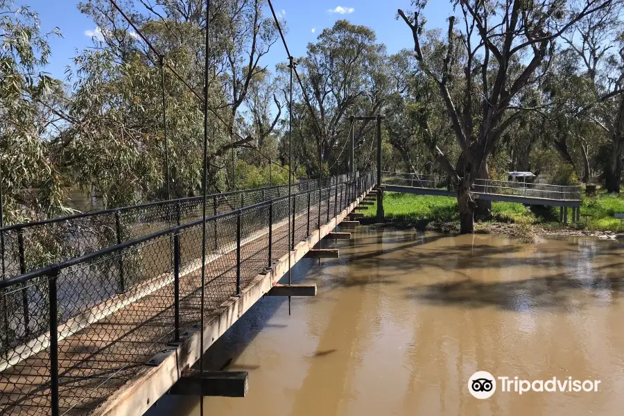 Lachlan River Swing Bridge