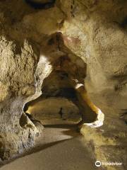 Grotte de Pair-non-Pair