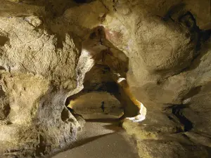Grotte de Pair-non-Pair