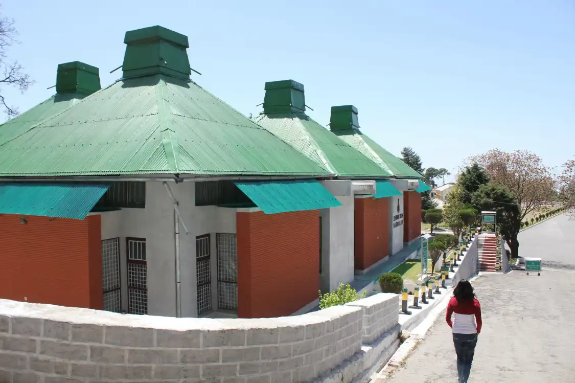 Hotels near Garhwali Museum