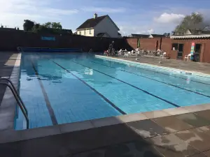 Topsham Swimming Pool