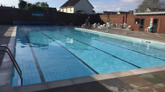 Topsham Swimming Pool