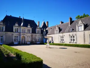 Chateau de Villesavin