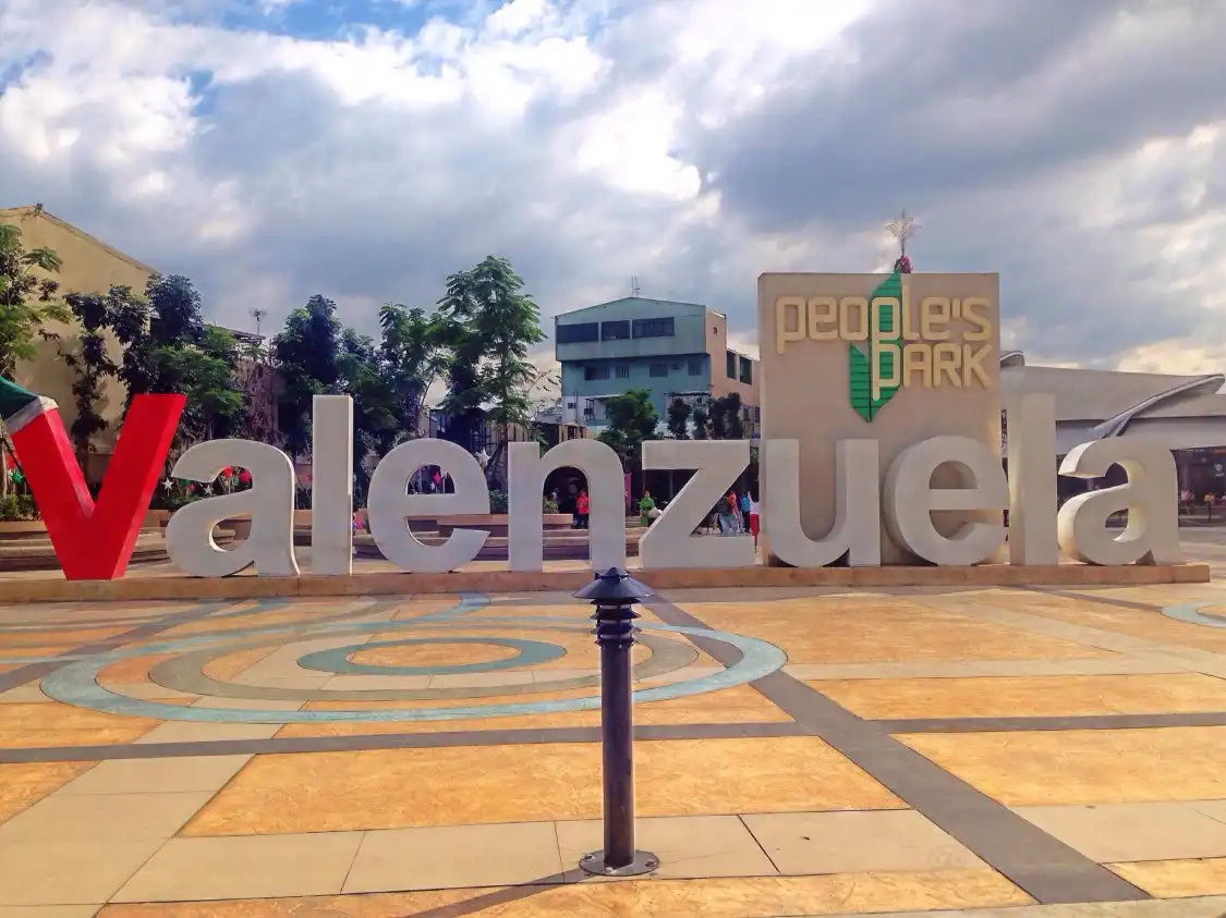 Hotels near Valenzuela City People's Park