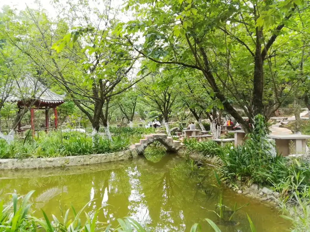Hotels near Leichang Former Residence