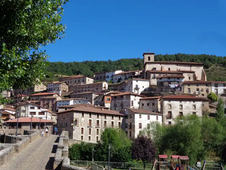 Hotels in Camero Nuevo