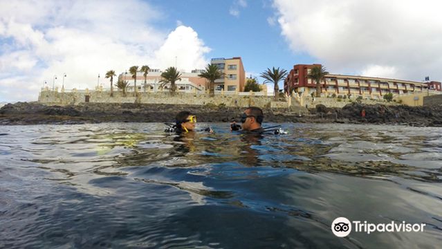 Centro de Buceo Mirafondos