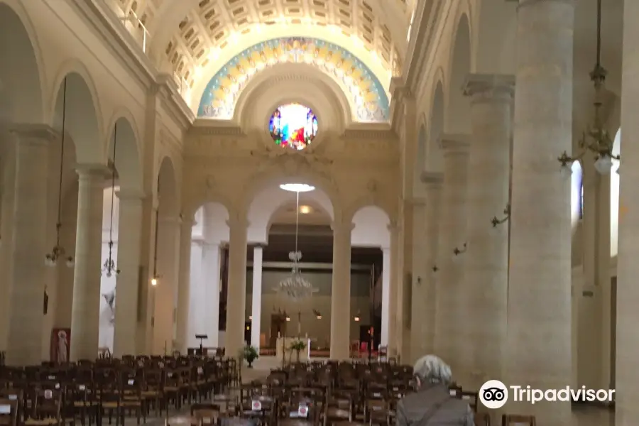 Eglise Saint-Pierre-du-Gros-Caillou