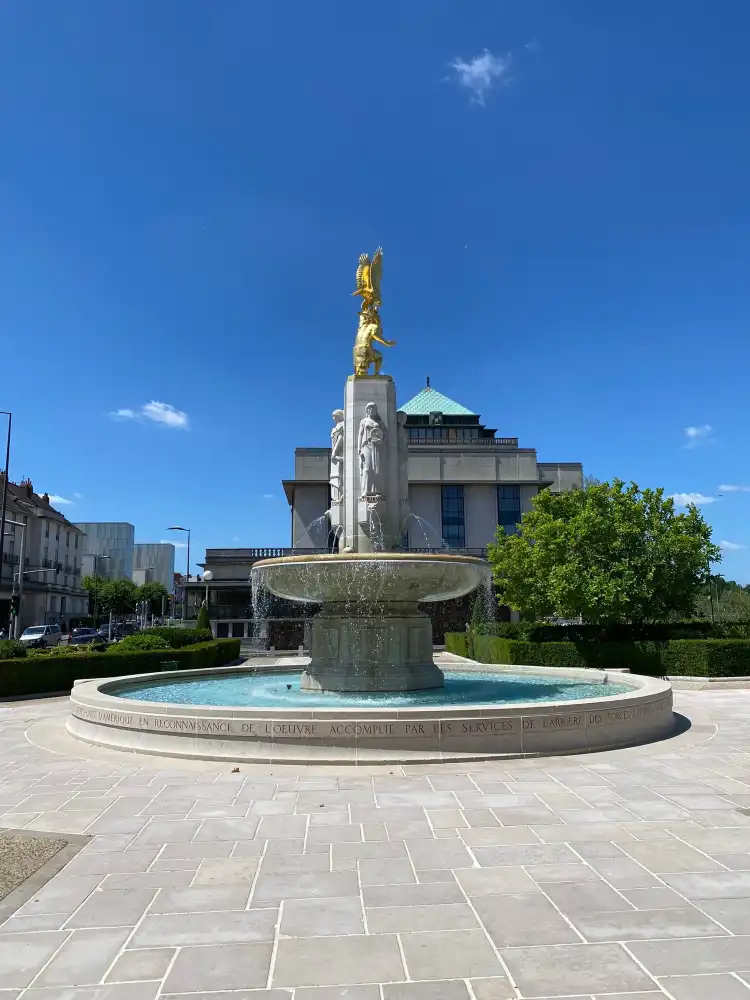 Hôtels à : Saint-Pierre-des-Corps