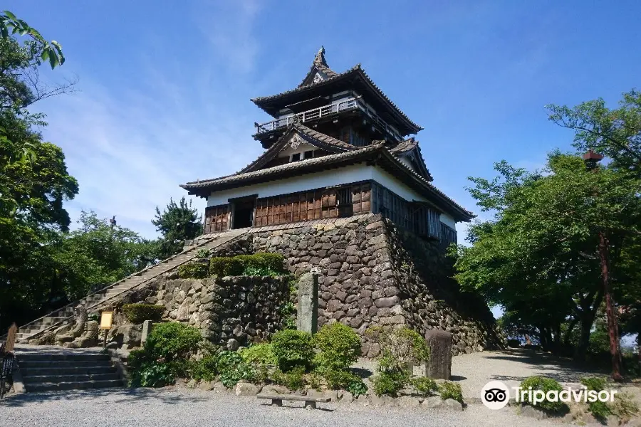 Maruoka-jo Castle