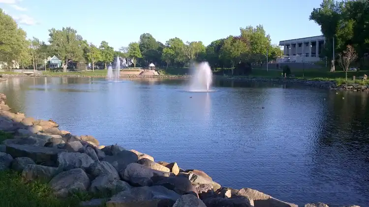 Hotels near Wentworth Park