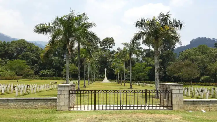 Các khách sạn gần Taiping War Cemetery