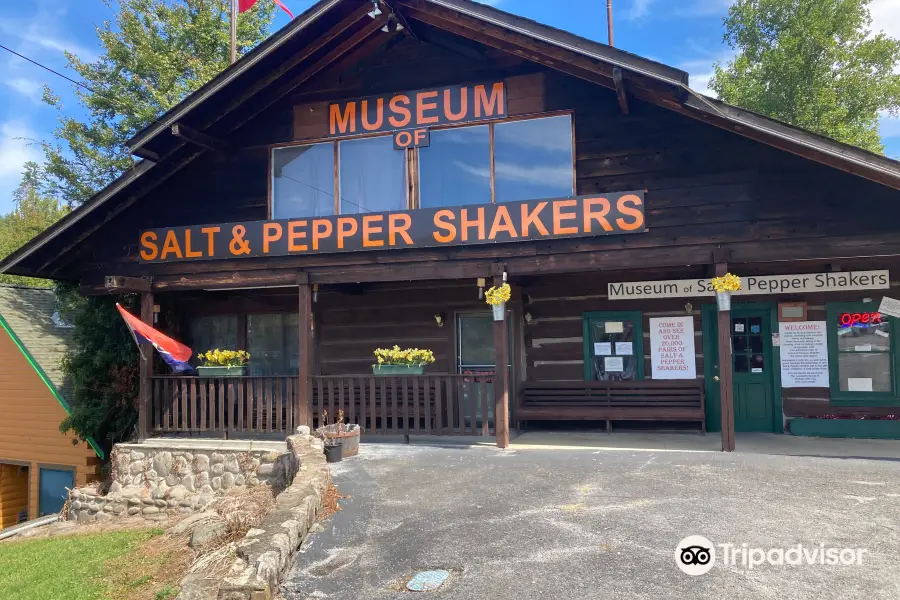 Salt & Pepper Shaker Museum