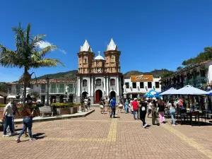 Réplica del Vieja Peñol