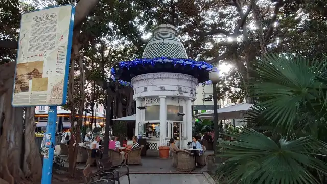 Hoteles cerca de Pl. Portal de Elche