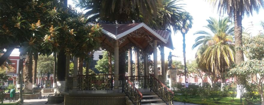Plaza Luis De Fuentes and Vargas