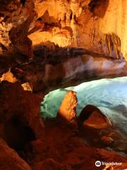 Cumberland Caverns