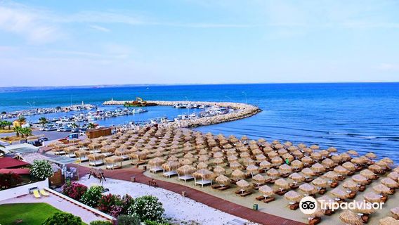 Kastella Beach - Blue Flag