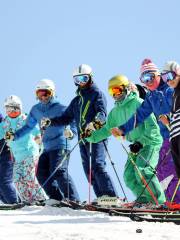 Korea International Ski School (KISS)- Ski Tour 코리아인터내셔널스키스쿨