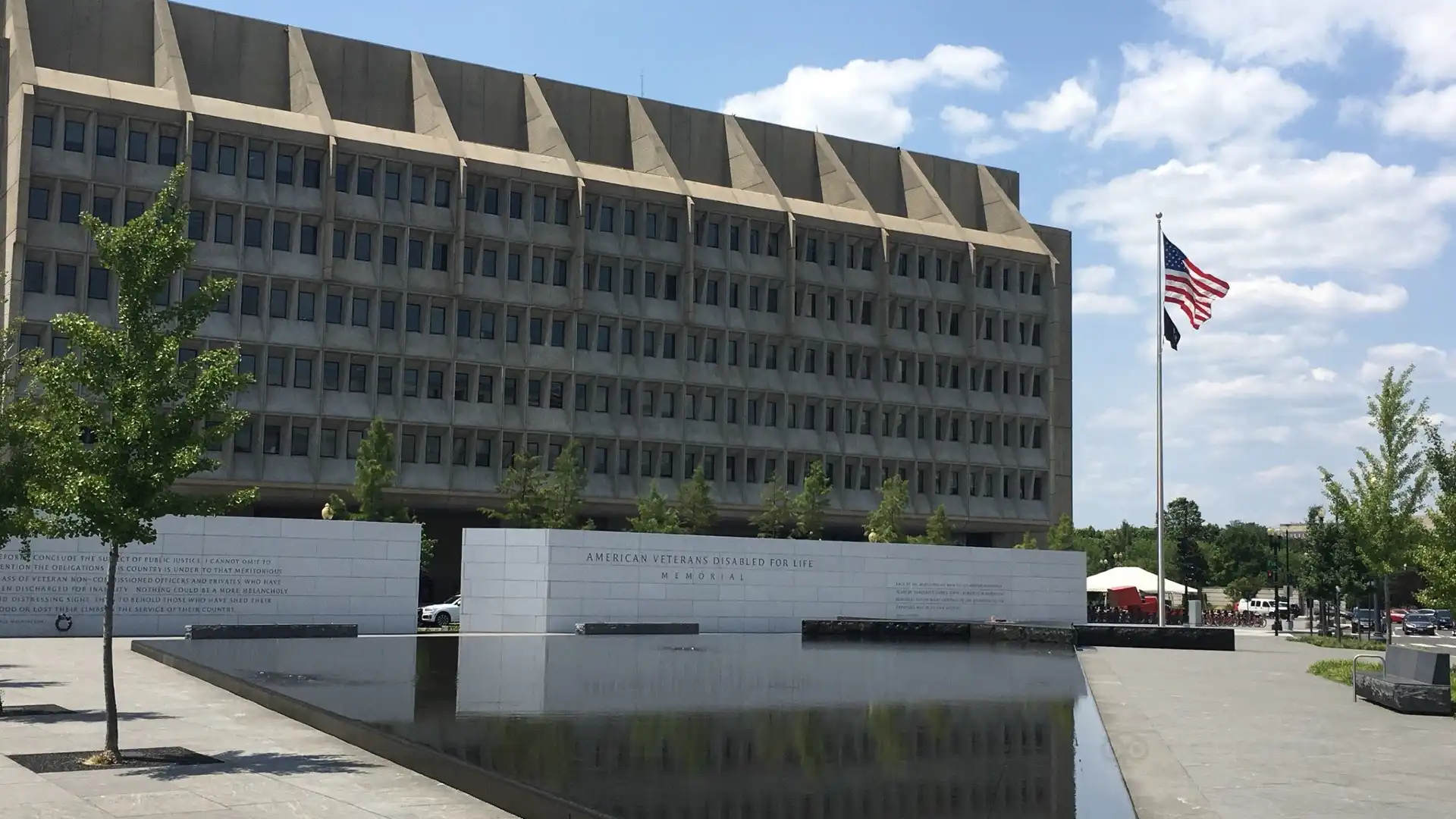 Hotels near American Veterans Disabled for Life Memorial