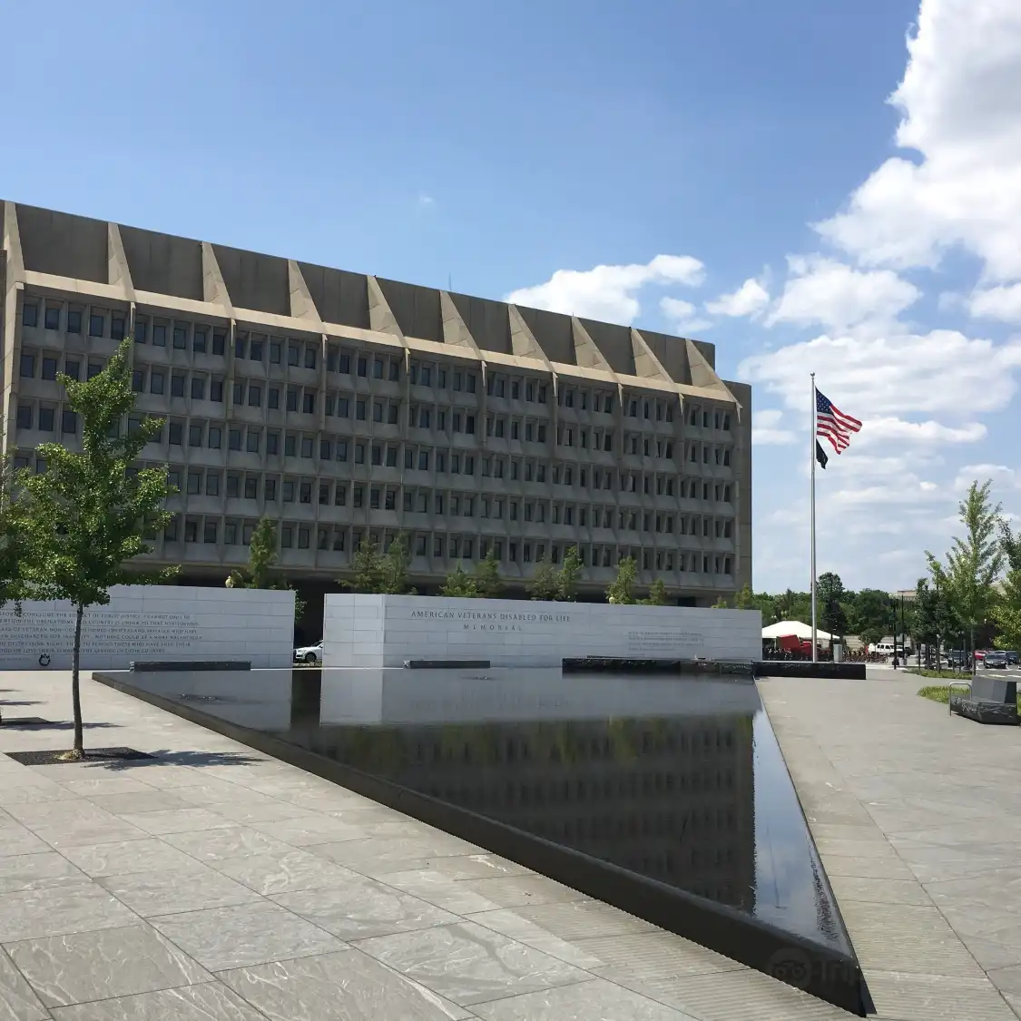 Hotel in zona The American Veterans Disabled For Life Memorial