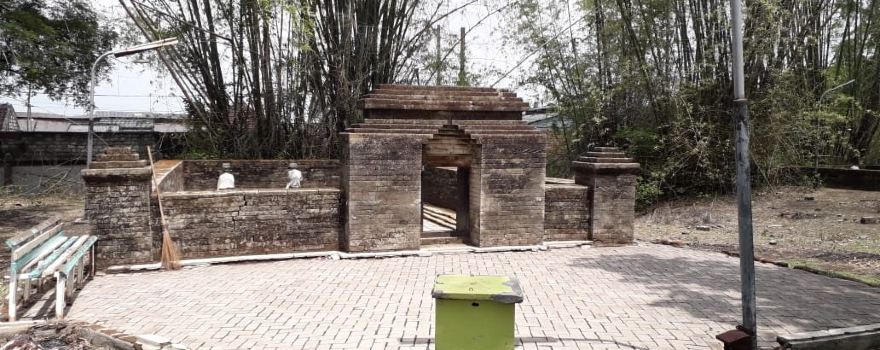 Tomb of Siti Fatimah Binti Maimun