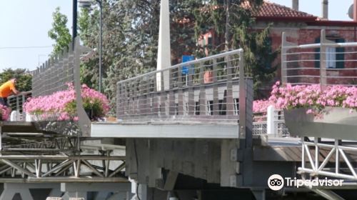 Ponte Monumento ai Marinai Caduti