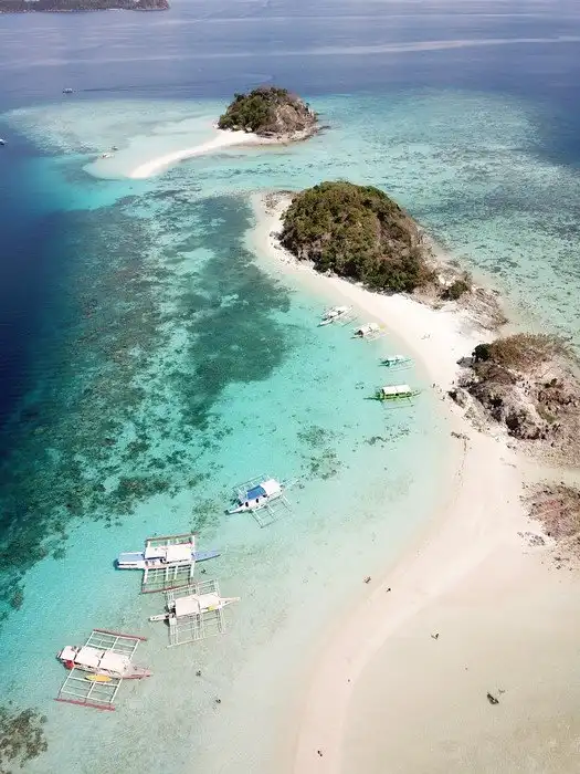 Hotels near Bulog Dos Island