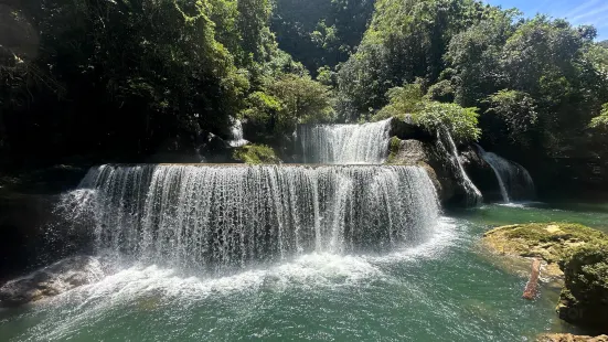 Pinipisakan Falls