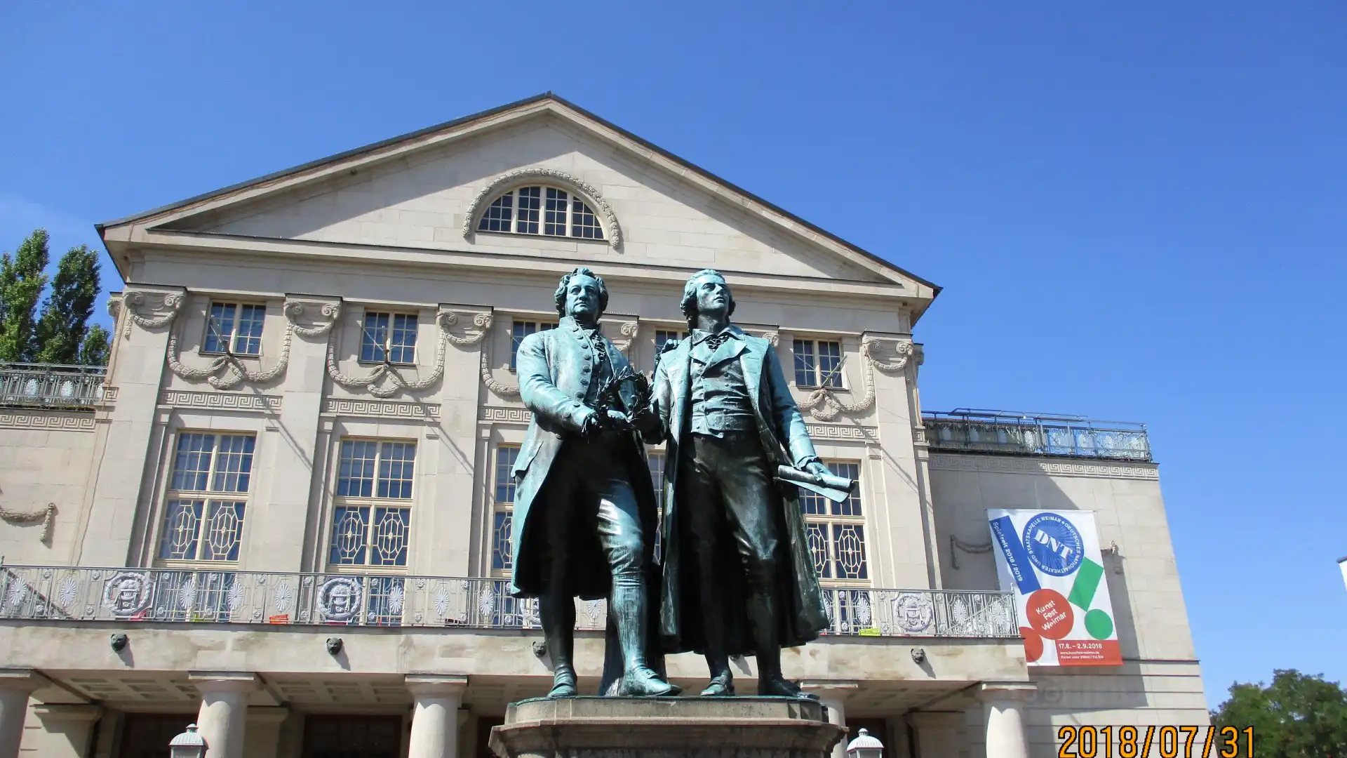 Hotels near Goethe-Schiller-Denkmal