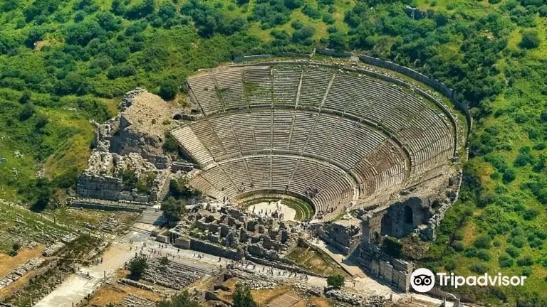 Efes Antik Kenti Ust Giriş