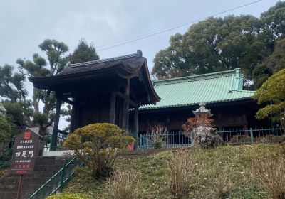 Hokekyoji Temple