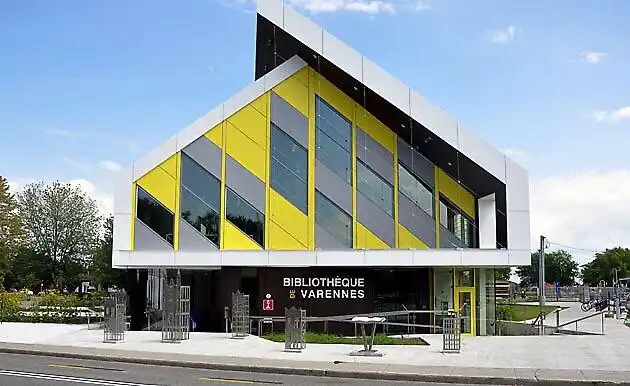 Hotels in Varennes