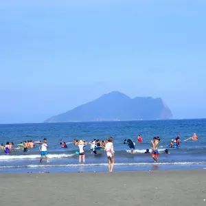 頭城海水浴場 龜山朝日露營園區