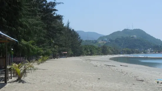 Pantai Hamadi Jayapura