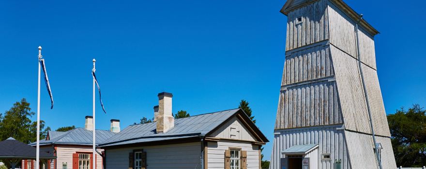 Suurupi Lighthouse Front area/ Suurupi alumise tuletorni kompleks