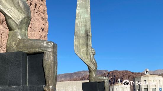 Winged Figures of the Republic Statues