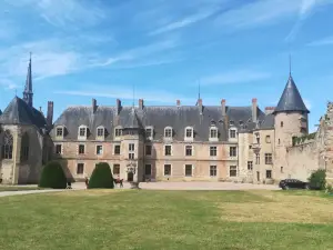 Chateau de Lapalisse