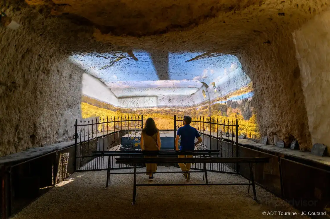 Hotels near Caves Duhard