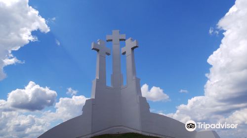 Three Crosses Monument