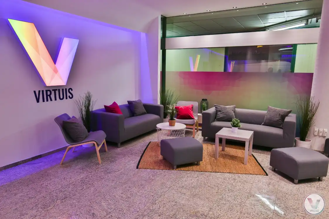 Hotel in zona Virtuis VR-Arcade