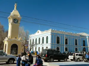 Plaza Principal Aniceto Arce