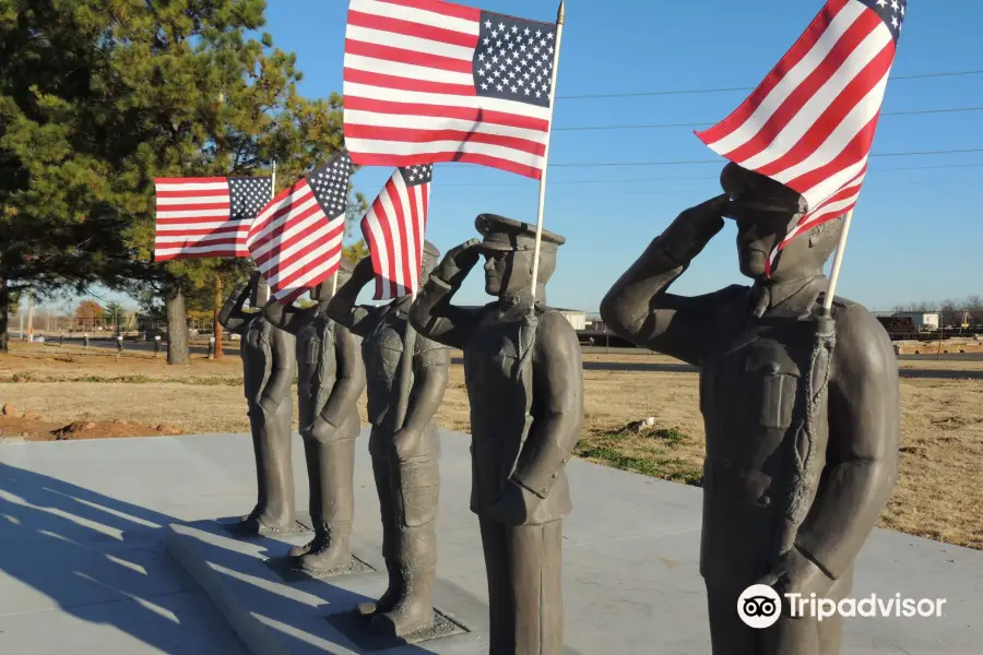 Muskogee War Memorial Park: Home of the USS Batfish