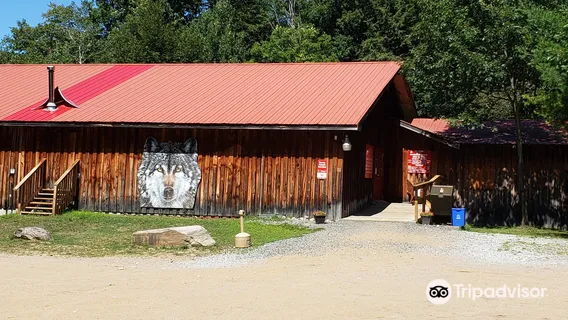 Халибертон Форест Вулф Сентр