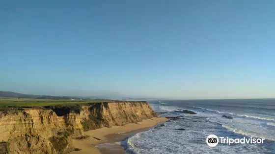 Pelican Point Beach