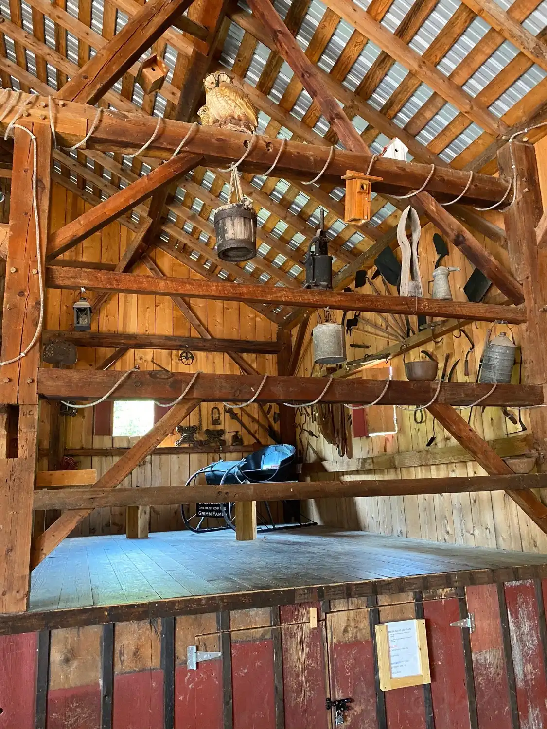 Willoughby Heritage Farms附近的飯店