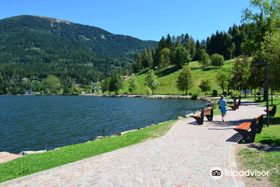 Lago della Serraia